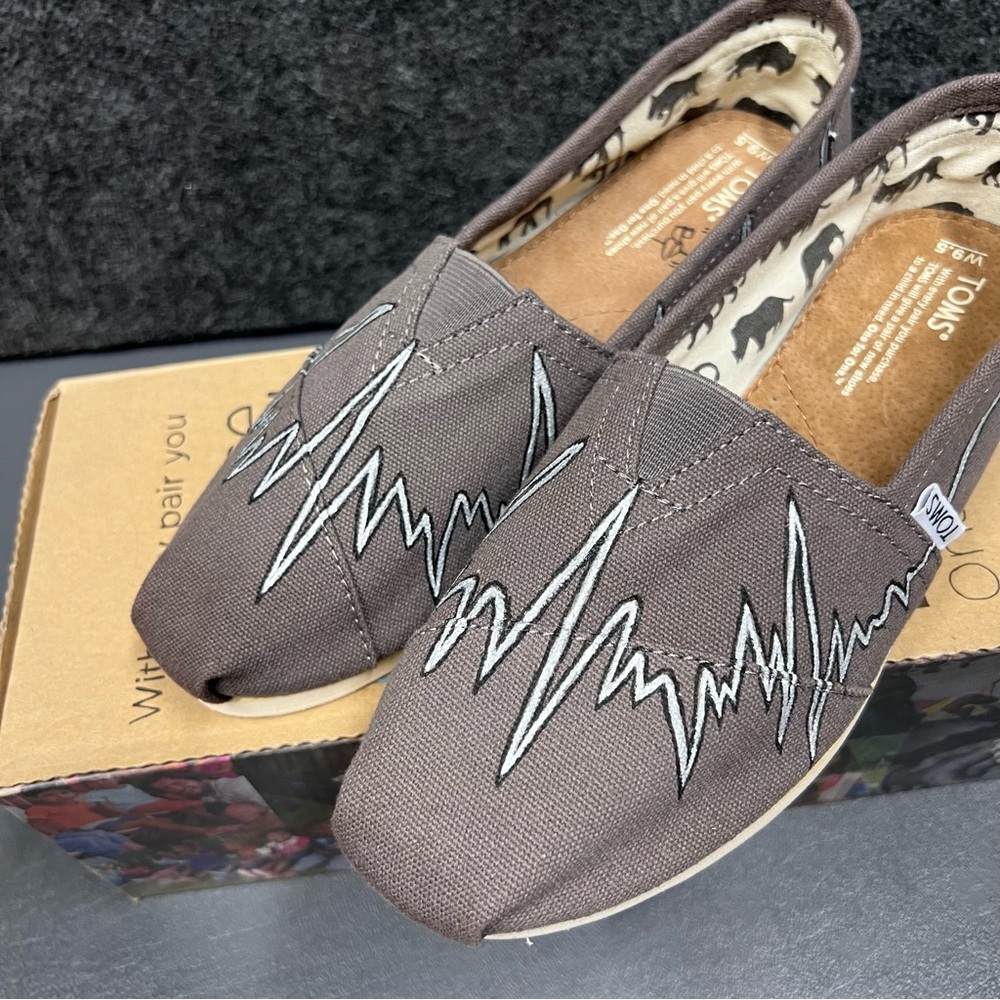 Toms Alpargata Classic “EKG” Slip On Women’s Shoes Size 9.5 - Picture 12 of 12